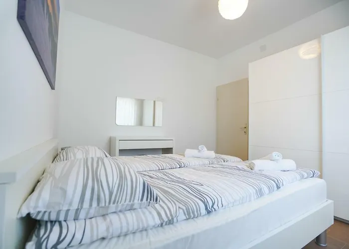 Tj 2 Apartamento Zadar